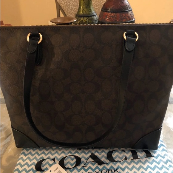 Coach Zip Top Tote Signature Canvas - Picture 3 of 9